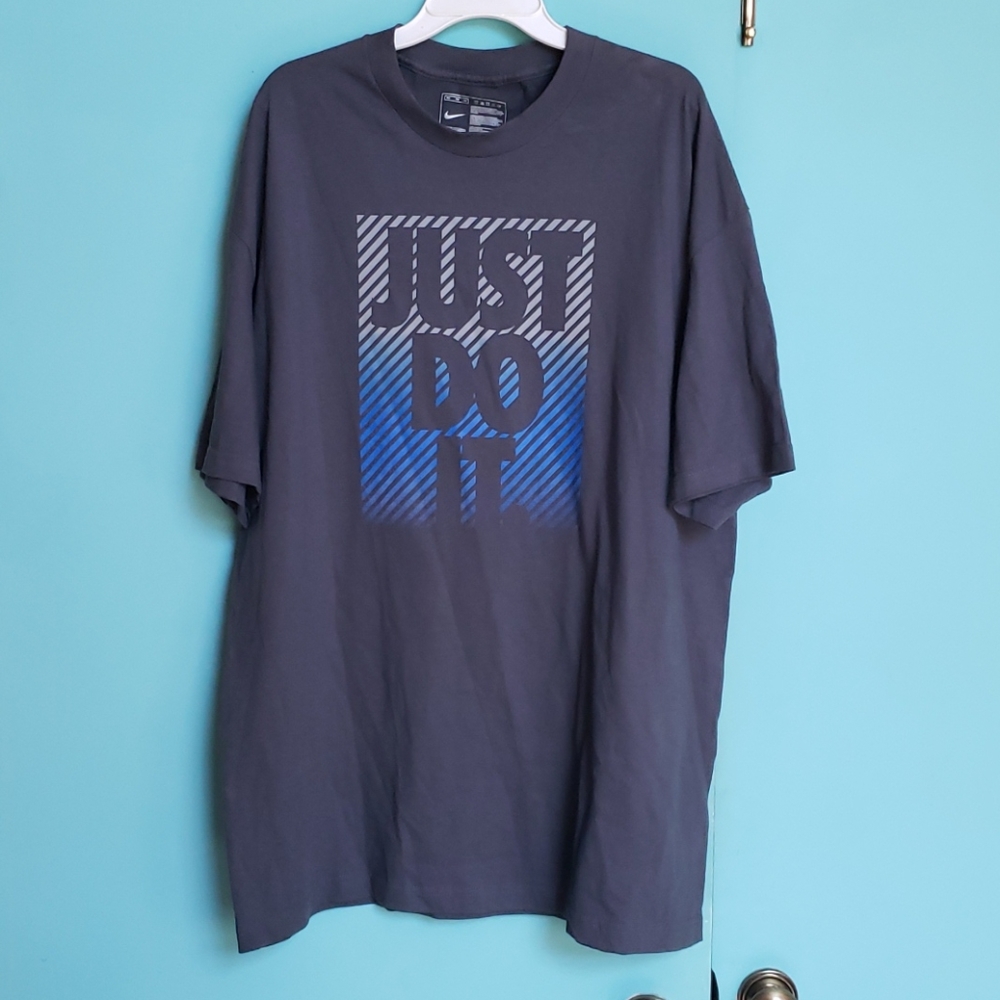 Nike XXL "Just Do It" Gray T-shirt
